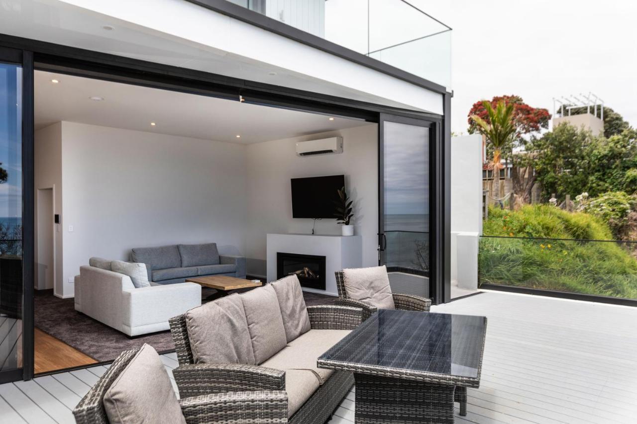 Oakura Beach Front Apartments Экстерьер фото