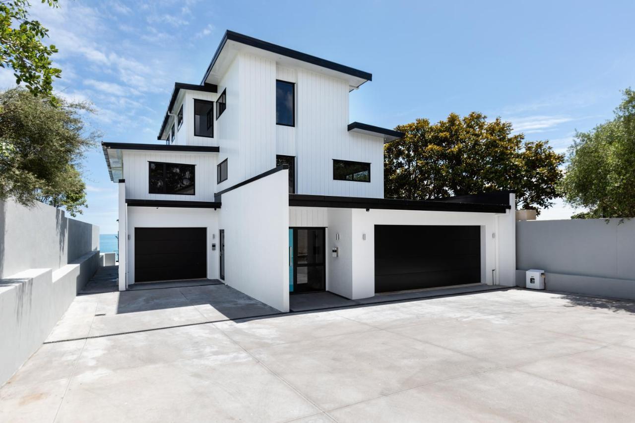 Oakura Beach Front Apartments Экстерьер фото