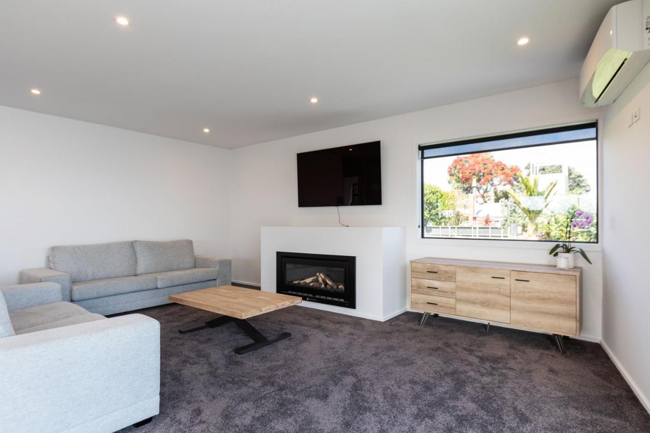 Oakura Beach Front Apartments Экстерьер фото
