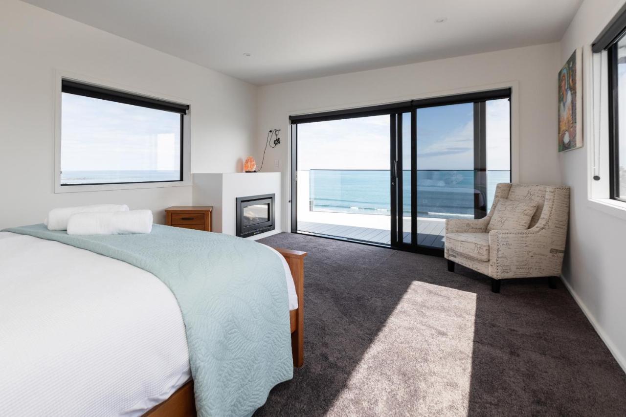 Oakura Beach Front Apartments Экстерьер фото