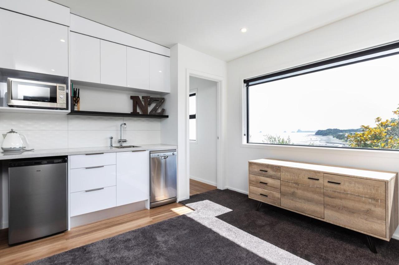 Oakura Beach Front Apartments Экстерьер фото