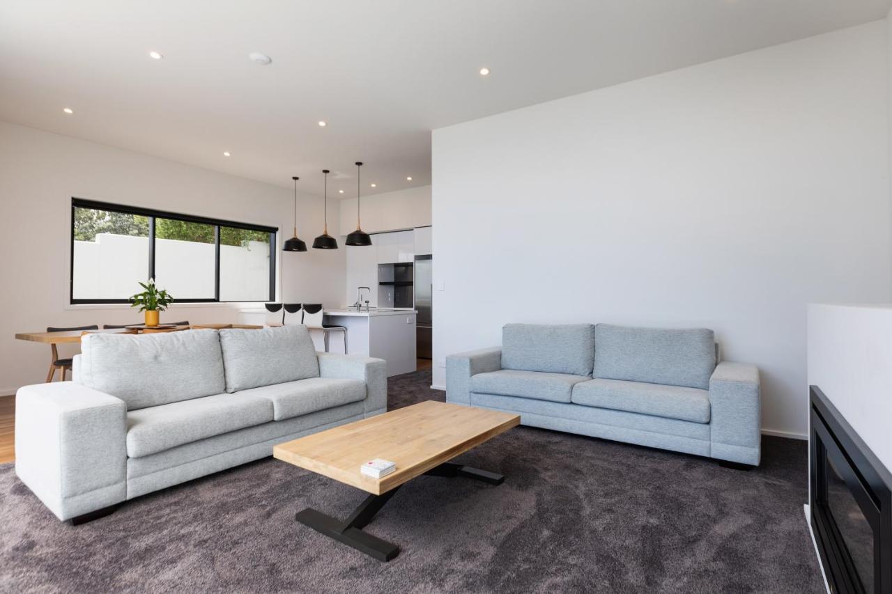 Oakura Beach Front Apartments Экстерьер фото
